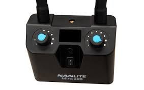 NANLITE Mira 26B with light stand