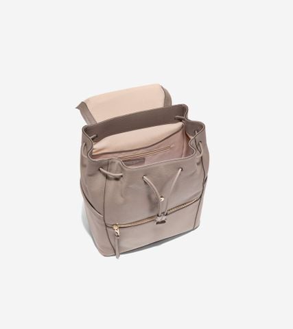 Heritage Buckle Flap Backpk(M)