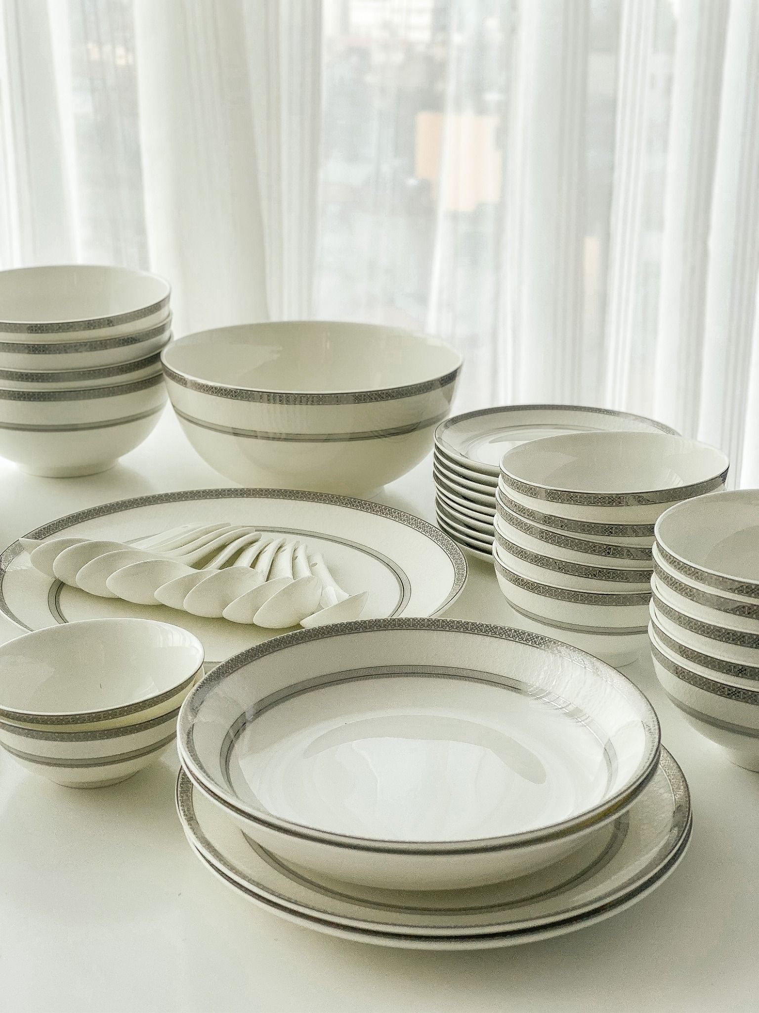  Bộ đồ ăn sứ xương bạch kim anh 