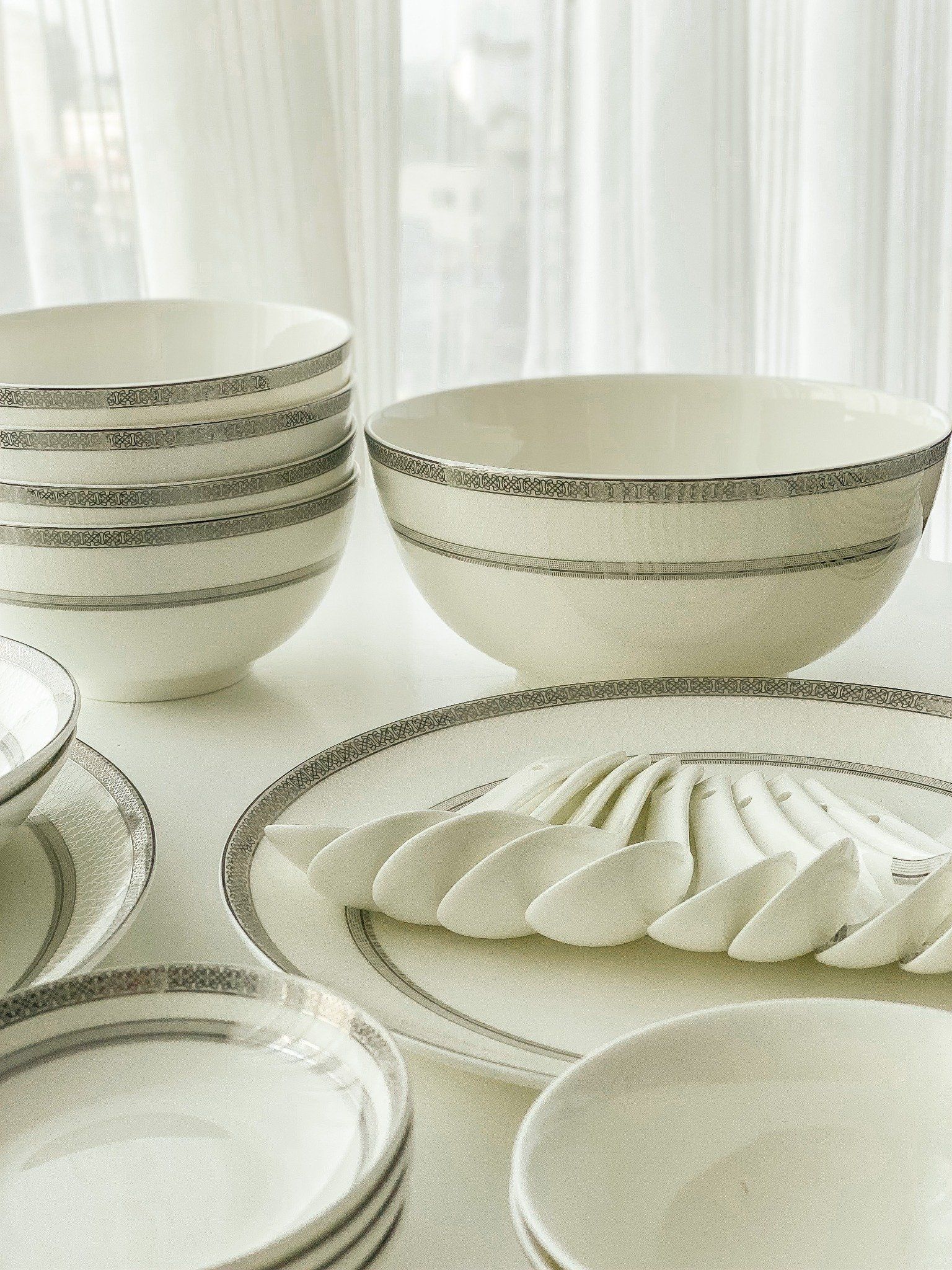  Bộ đồ ăn sứ xương bạch kim anh 