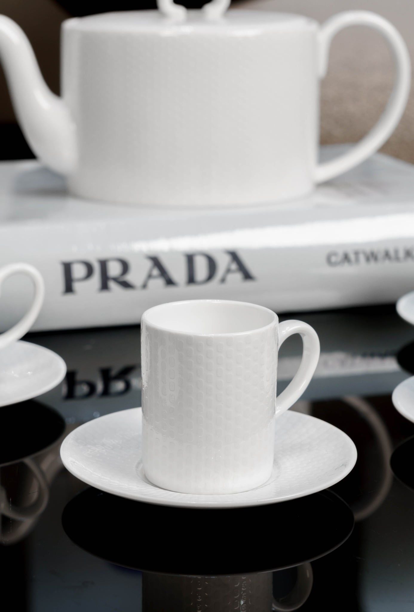  Bộ trà trắng vân vuông 