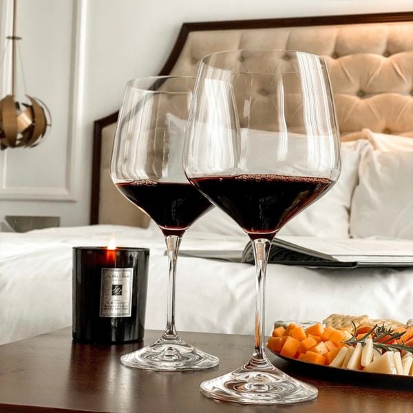  Ly vang Rebecca 820ml 