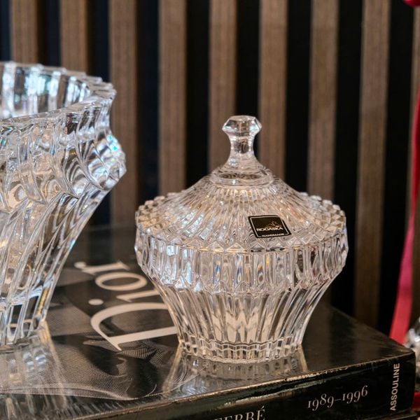  Thố Crown Jewel 