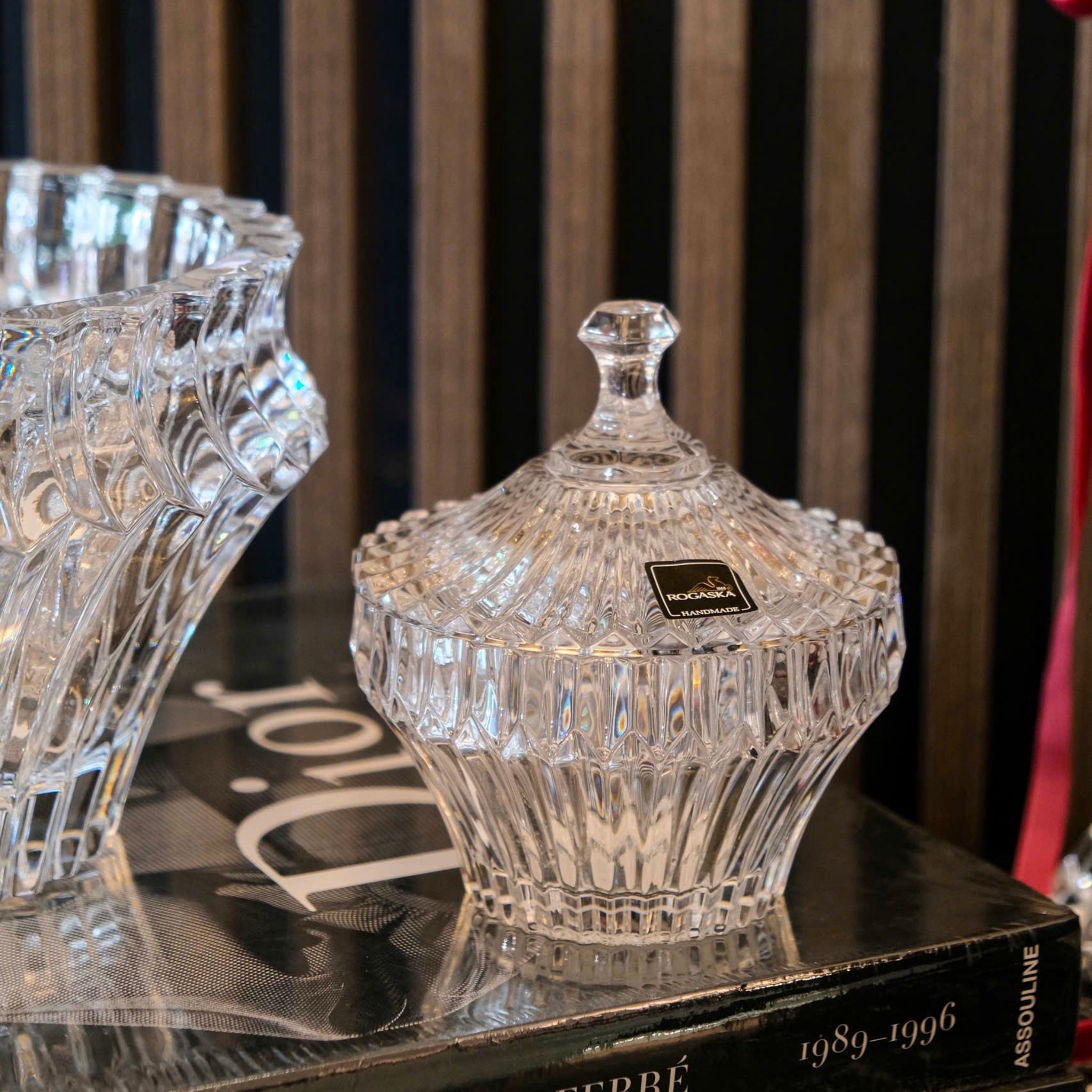  Thố Crown Jewel 