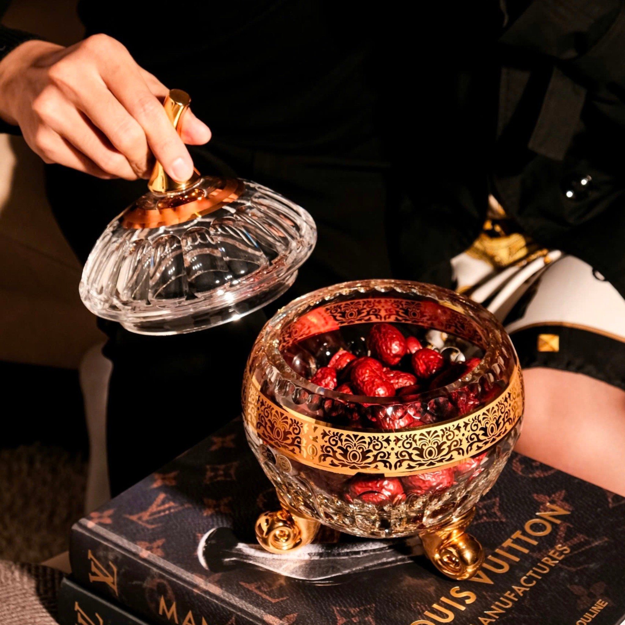  Thố quả táo 3 chân Romantic 255 