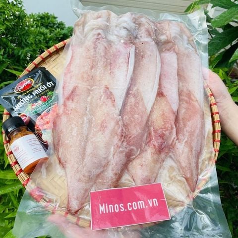  Mực ống 1 nắng - 1kg (2 - 4 con) 