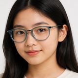Gọng kính trẻ em Rayban Junior RY9085V 7521 - Xanh dương trong suốt – người mẫu đeo kính