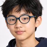 Gọng kính trẻ em Rayban Junior RYA1981 7530 - Xanh dương và vàng – người mẫu đeo kính
