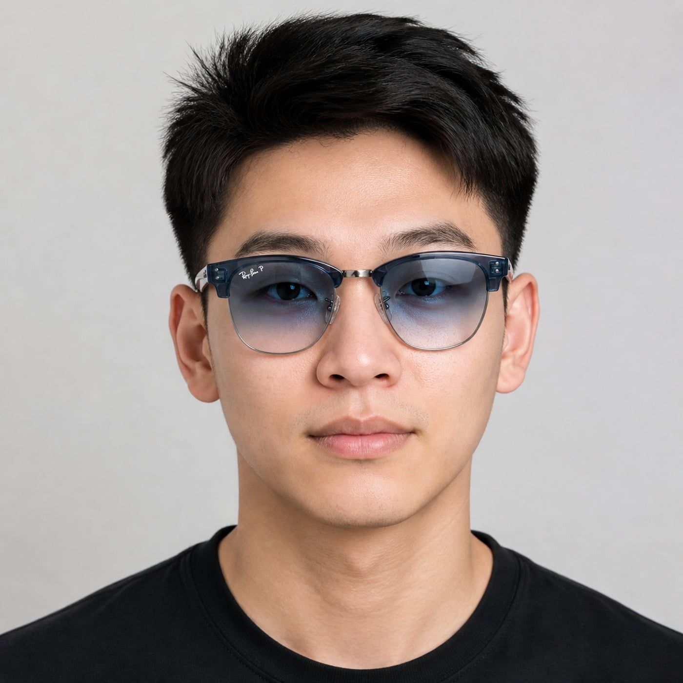 Kính mát Rayban Clubmaster Reverse RBR0504S 670879 - Xanh navy trong suốt phối gunmetal, tròng xanh dương chuyển sắc