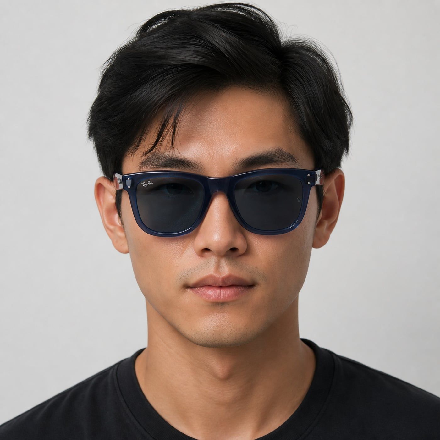 Kính mát Rayban Wayfarer Reverse RBR0502S 67083A - Xanh navy trong suốt, tròng xanh dương đậm