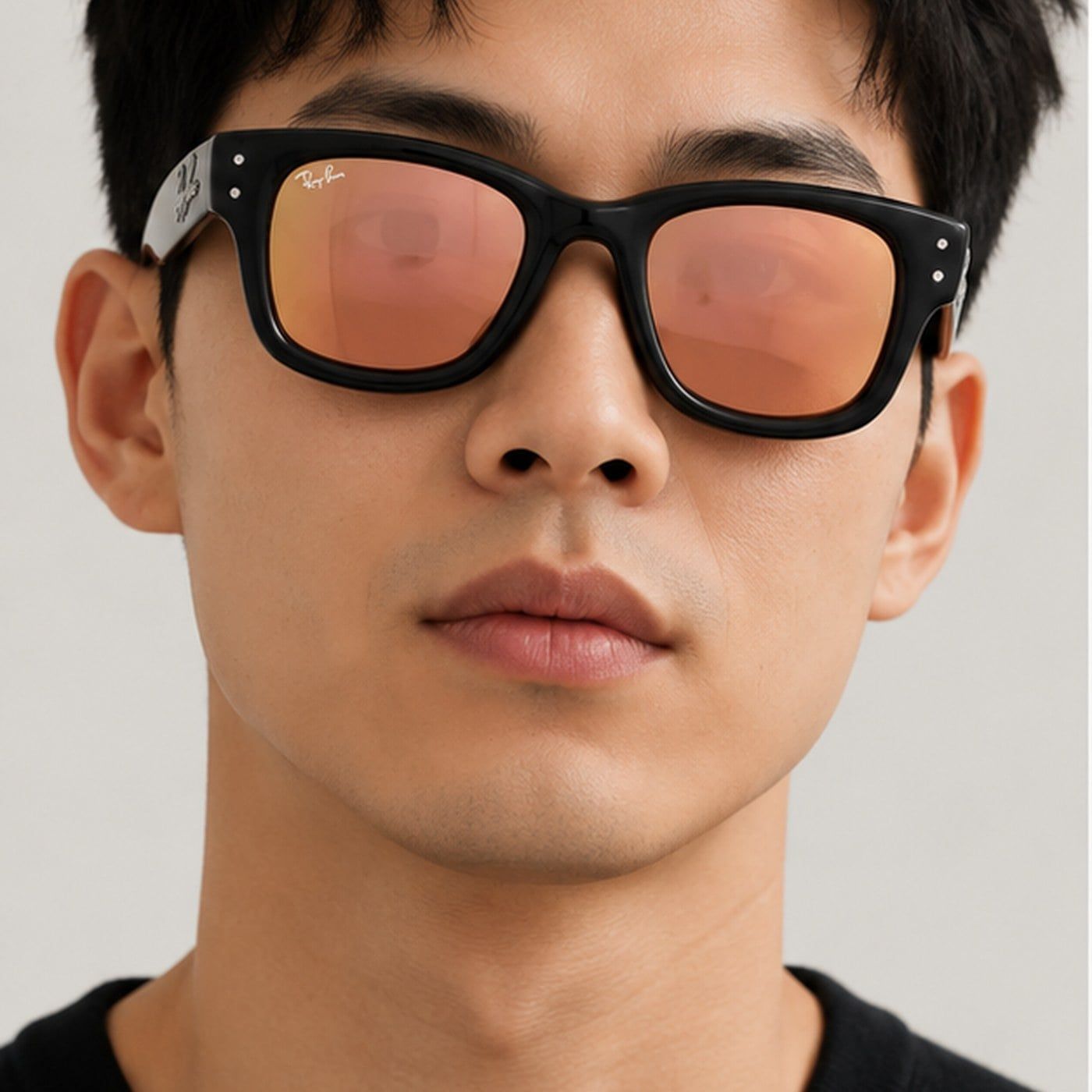 Kính mát Rayban A$AP Rocky Wayfarer Puffer Crystal Edition RB4940B 68647J trên nền trắng