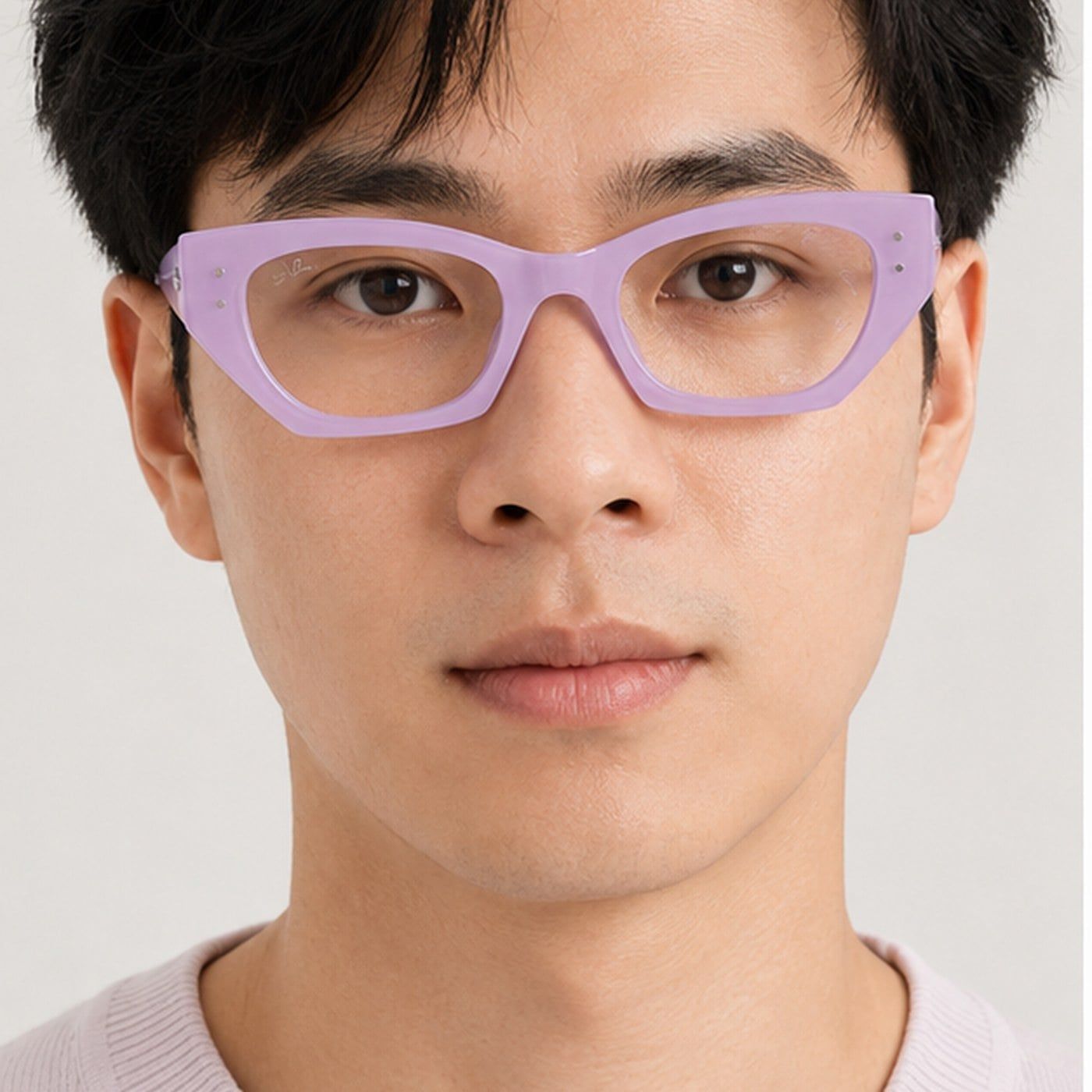 Gọng kính Rayban Zena RX7330F 8346 trên nền trắng