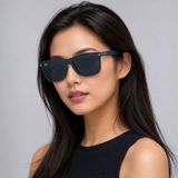 Kính mát Rayban Boyfriend Two RB4547F 6717R5 góc ba phần tư trên nền trắng
