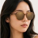 Kính mát Rayban Thalia RB2195F 663693 trên nền trắng