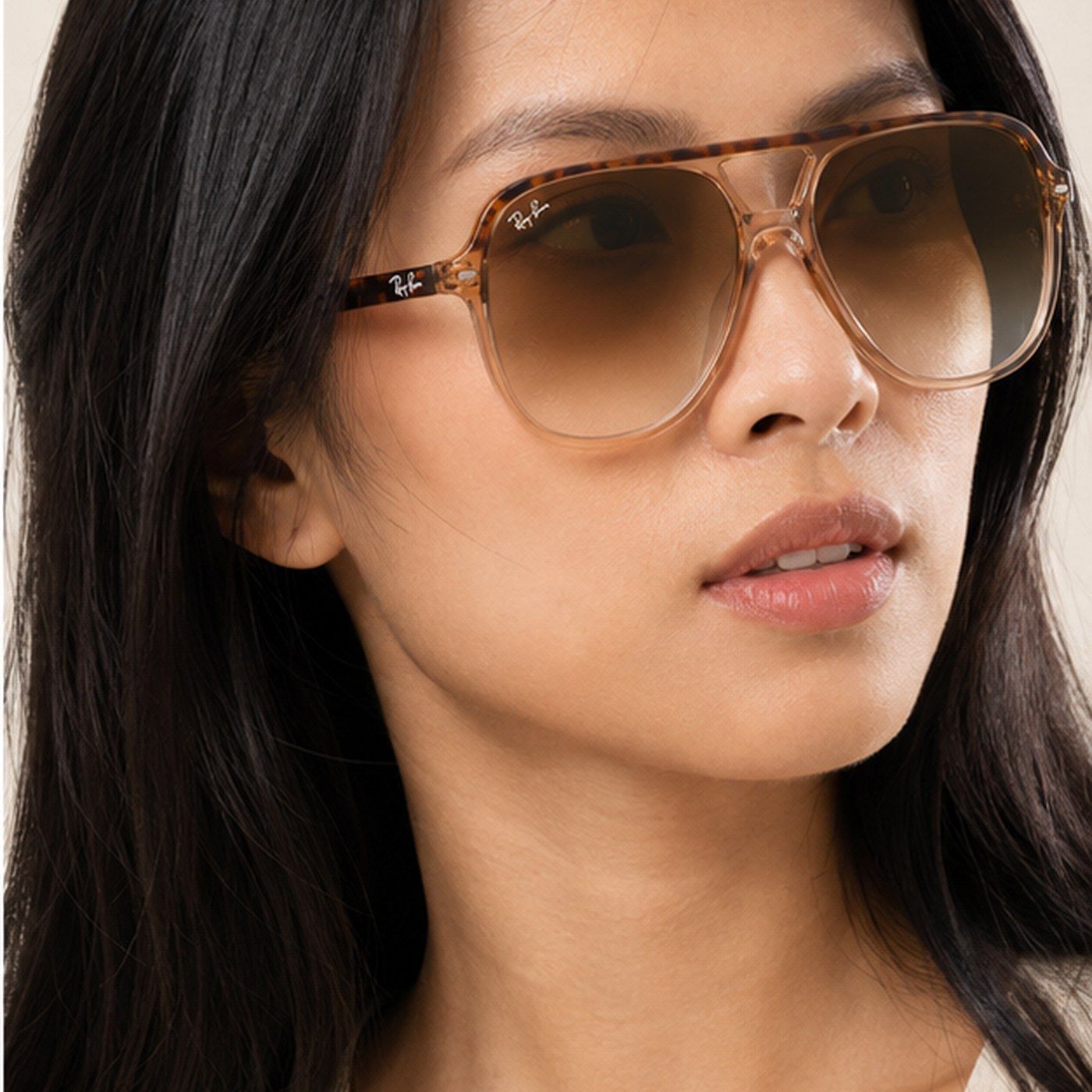 Kính mát Rayban Bill RB2198F 129251 trên nền trắng