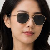 Kính mát Rayban Frank RB3857 9202/B1 trên nền trắng