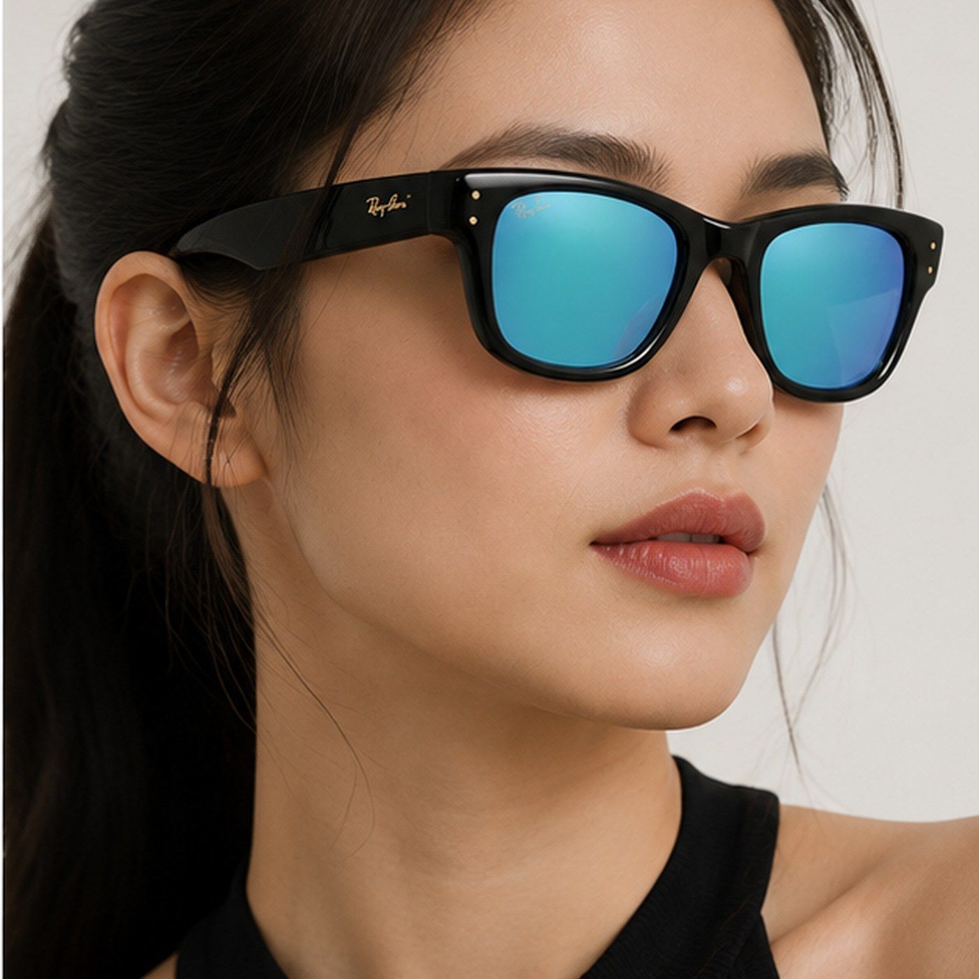 Kính mát Rayban A$AP Rocky Wayfarer Puffer RB4940 601/55 trên nền trắng