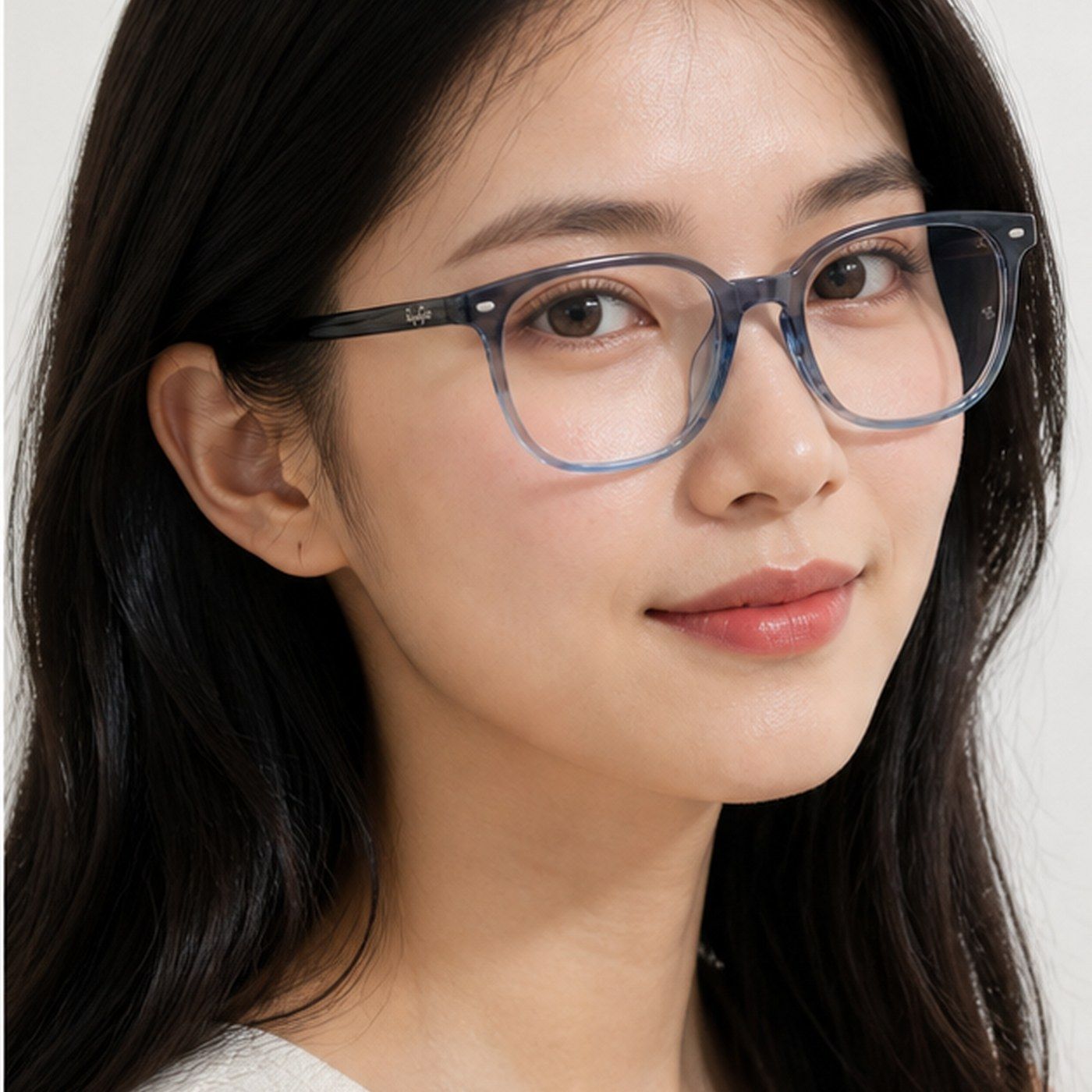 Gọng kính Rayban Elliot RX5397F 8254 trên nền trắng