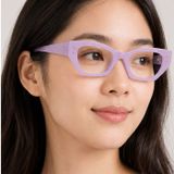 Gọng kính Rayban Zena RX7330F 8346 trên nền trắng