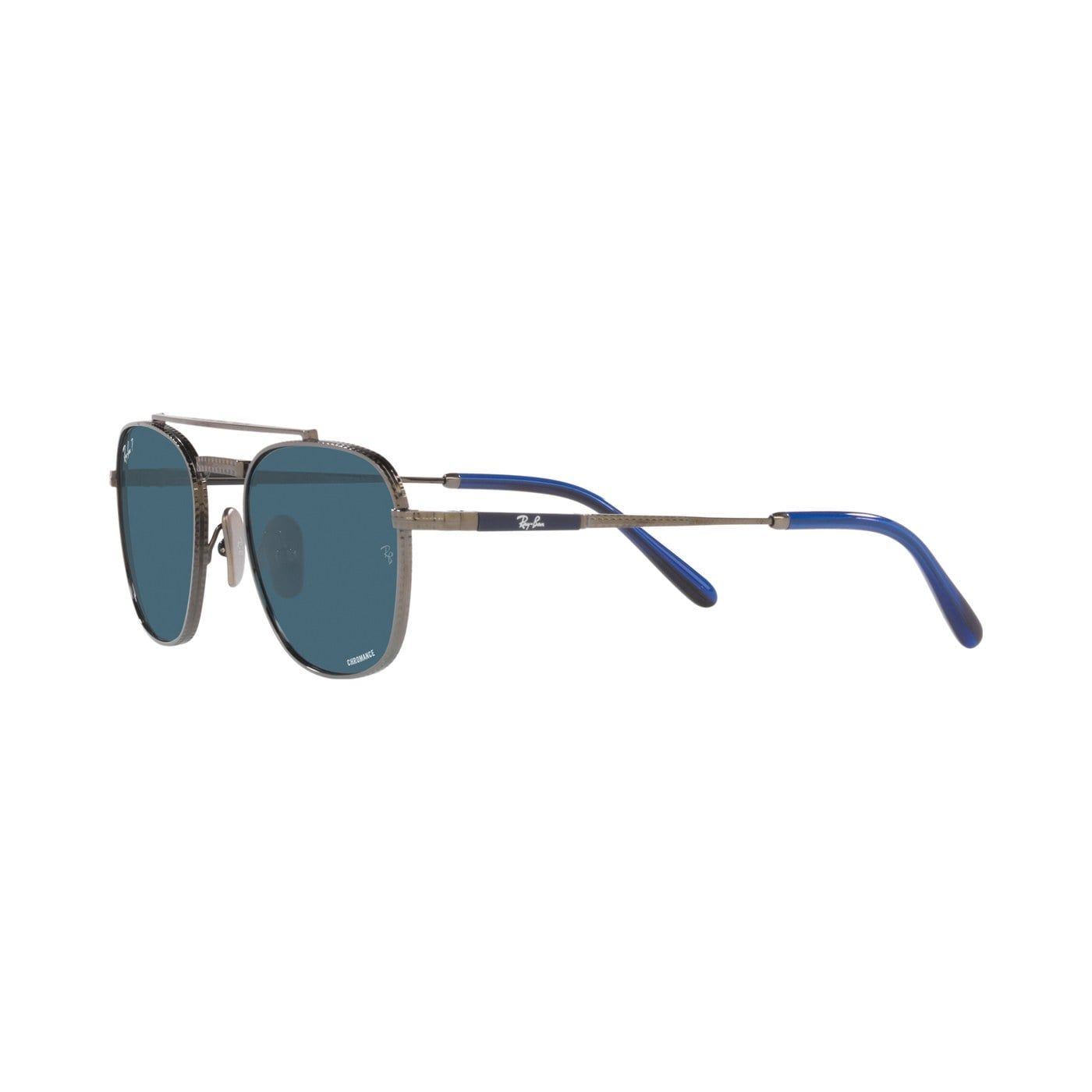 Kính mát Rayban Frank Ii Titanium RB8258 3142/S2 trên nền trắng