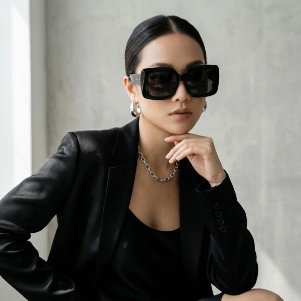 Kính mát CELINE CL40263F 01A