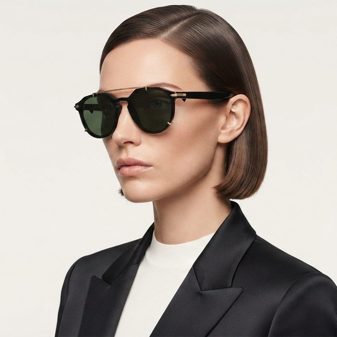 Kính mát DIOR DIORBLACKSUITRF 10C0