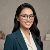 Gọng kính Esprit ET21062 527 – người mẫu đeo kính
