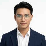 Gọng kính Esprit ET33522 584 – người mẫu đeo kính