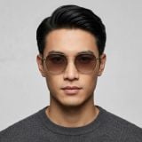 Kính mát Esprit ET40066 527 – người mẫu đeo kính