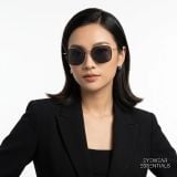 Kính mát Esprit ET40098 538 – người mẫu đeo kính