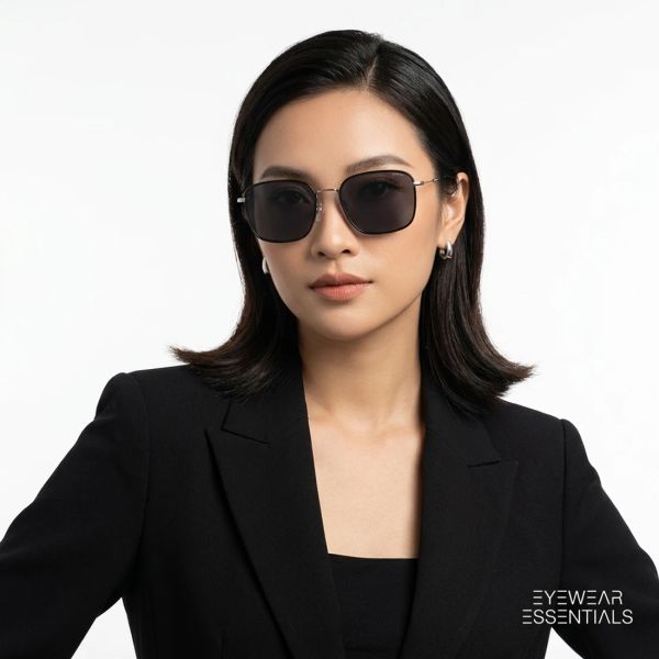 Kính mát Esprit ET40098 538 – người mẫu đeo kính