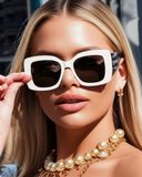Kính mát Dior VERYDIORS1F 54A0 góc chính diện