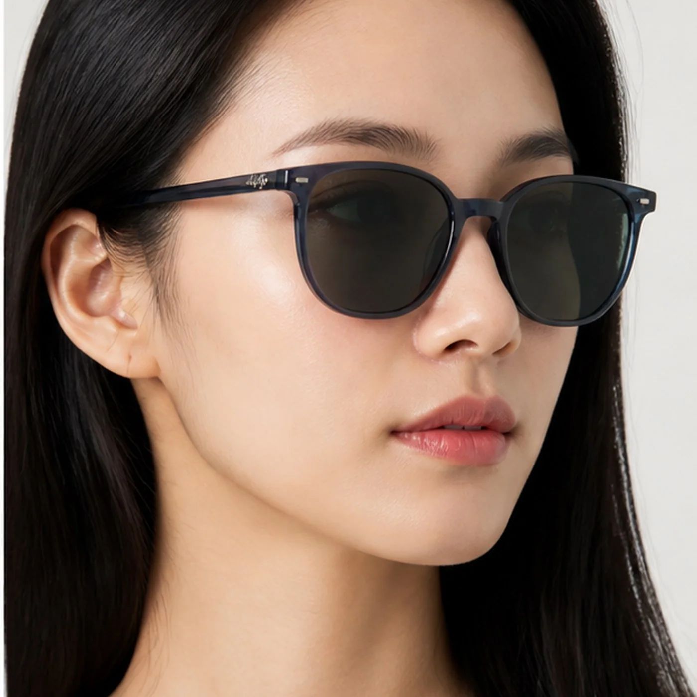 Kính mát Rayban Elliot RB2197 1437/62 - Xanh dương trong suốt bóng, tròng xanh dương
