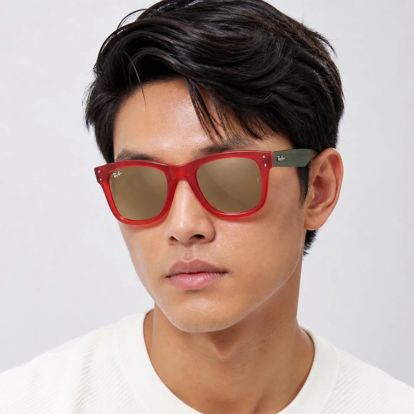 Kính mát Rayban Wayfarer Reverse RBR0502S 67132O - Đỏ trong suốt, tròng nâu đậm tráng gương vàng nhạt