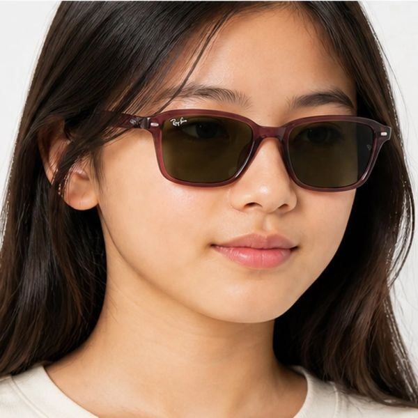 Kính mát trẻ em Rayban Junior RJ9131S 7197/3 - Tím đậm trong suốt