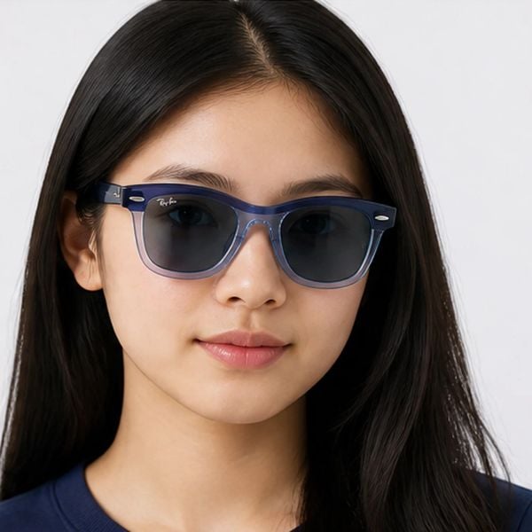 Kính mát trẻ em Rayban Junior RJ9140SF 721280 - Xanh dương phối xanh dương trong suốt