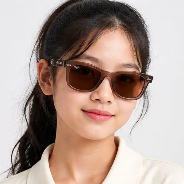 Kính mát trẻ em Rayban Star Wars Grogu Mini Street Neat RJ9140SF 722773 - Nâu trong suốt, tròng nâu đậm