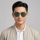Kính mát Lacoste L267SPLB 020 – người mẫu đeo kính