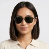 Kính mát Lacoste L267SPLB 020 – người mẫu đeo kính