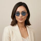 Kính mát Lacoste L268S 410 – người mẫu đeo kính