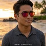 Kính mát MAUI JIM MJ645 02A-P – người mẫu đeo kính