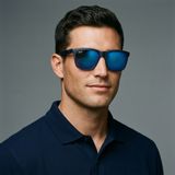 Kính mát MAUI JIM Pailolo MJ603 03-B – người mẫu đeo kính