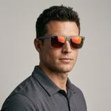Kính mát MAUI JIM Pailolo MJ603 14-RM – người mẫu đeo kính