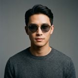 Kính mát MAUI JIM Kaulana Asian Fit MJ627 02-HTS – người mẫu đeo kính