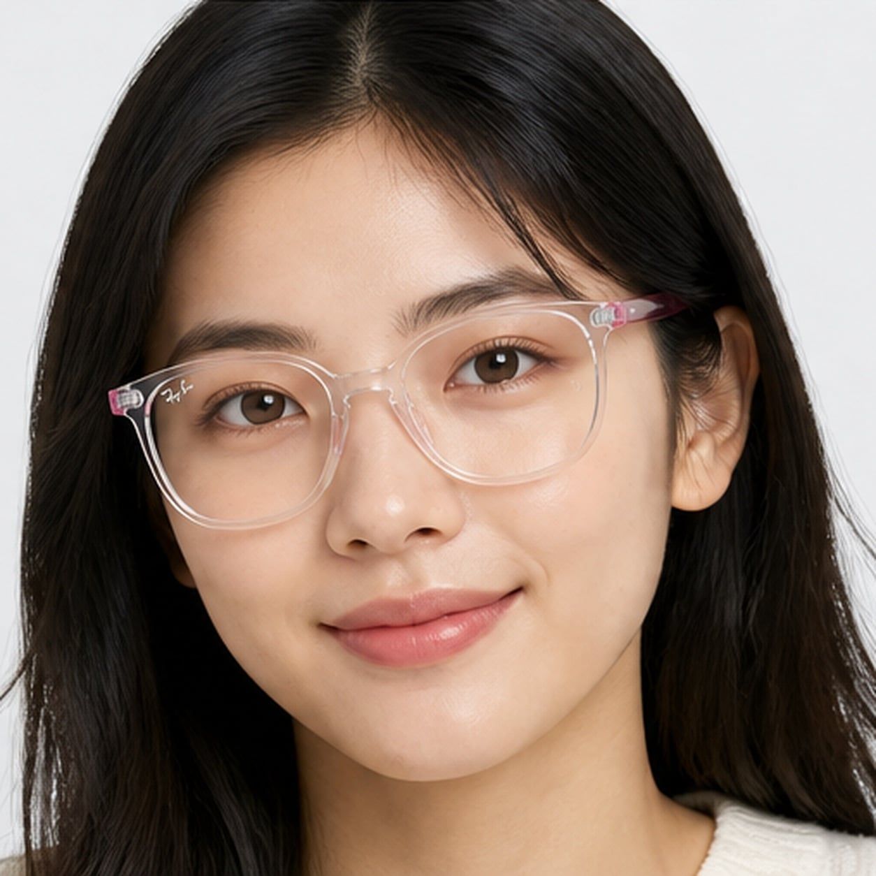 Gọng kính trẻ em Rayban Junior RY1598 7536 - Trong suốt – người mẫu đeo kính