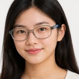 Gọng kính trẻ em Rayban Junior RY1904 7535 - Xám trong suốt – người mẫu đeo kính