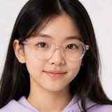 Gọng kính trẻ em Rayban Junior RY1905 7534 - Hồng trong suốt – người mẫu đeo kính