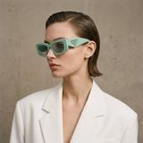 Kính mát PRADA PR D03SD 05K50Q – người mẫu đeo kính