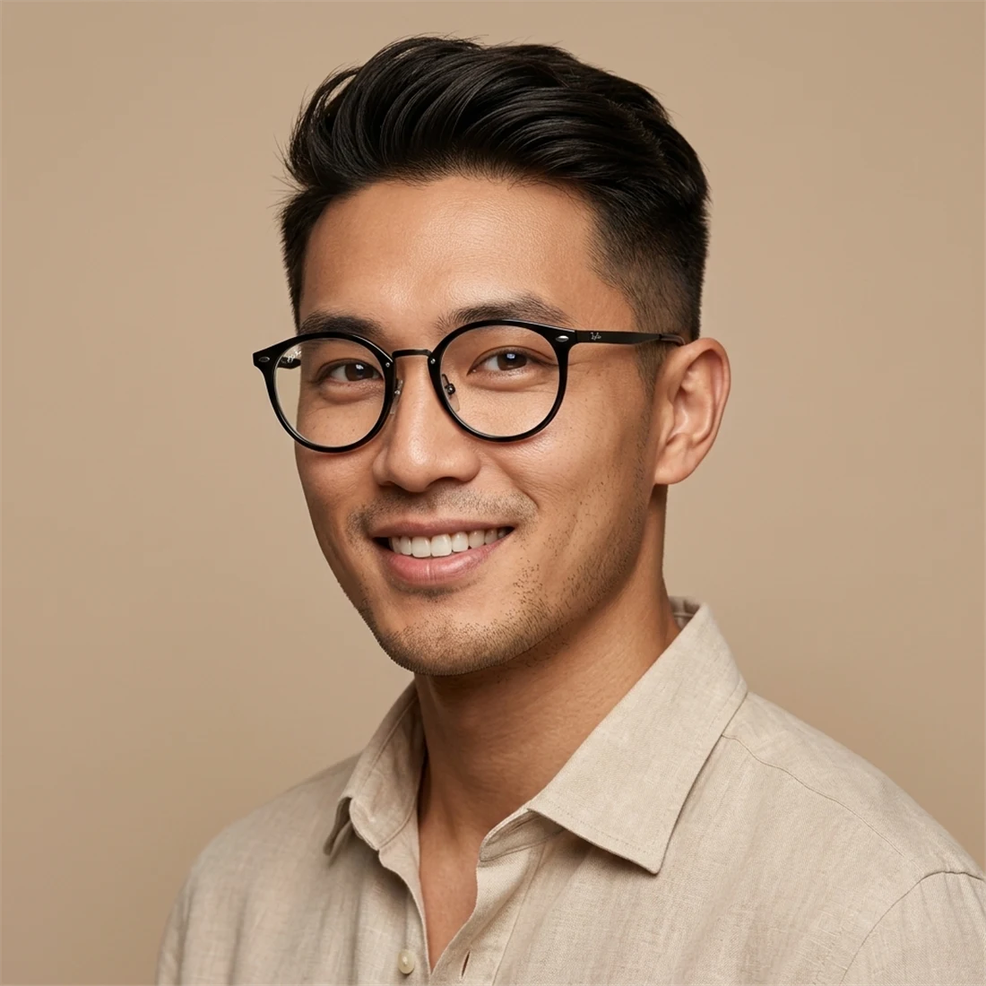 Gọng kính Rayban Jennie RX7266D 2000 – người mẫu đeo kính