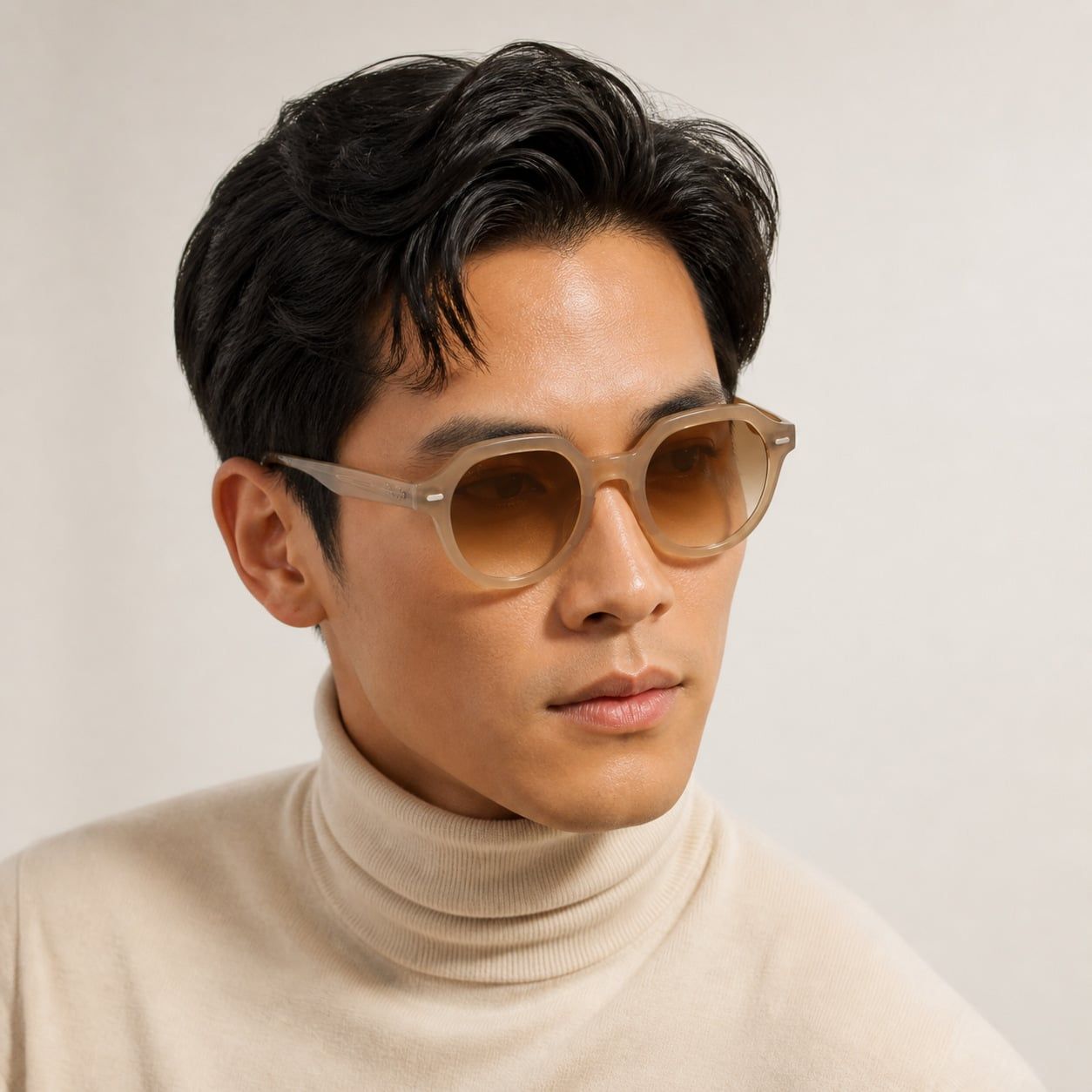 Kính mát Rayban Gina RB4399F 616651 - Be xám bóng, tròng nâu chuyển sắc